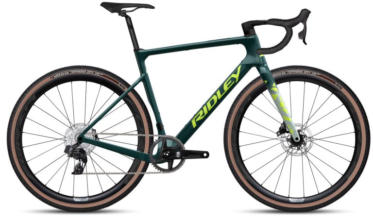 Ridley Astr en Shimano GRX, gravel carbone mono-plateau à pneus larges, vue de profil