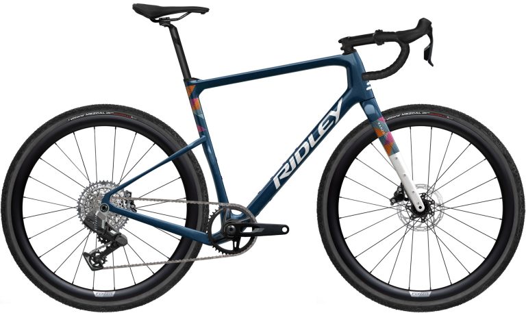 Ridley Kanzo Adventure à fourche suspendue DT Swiss, gravel carbone, vue de profil