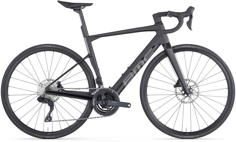 BMC Roadmachine 01 AMP THREE 2025, vélo de route électrique à cadre carbone, vue de profil