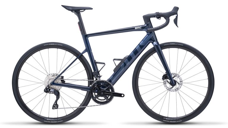 BMC Teammachine 01 AMP THREE, vélo de route à assistance électrique, vue de profil