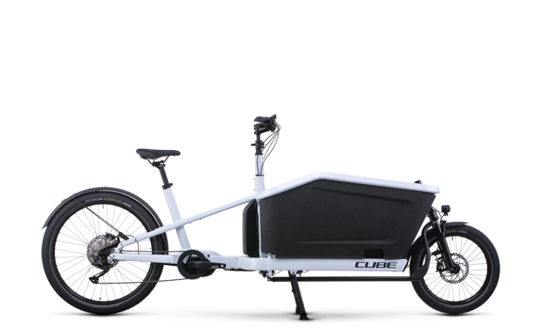 Cube Cargo Sport Dual Hybrid 1000 2024, vélo cargo électrique biporteur, coloris flashwhite´n´black, vue de profil