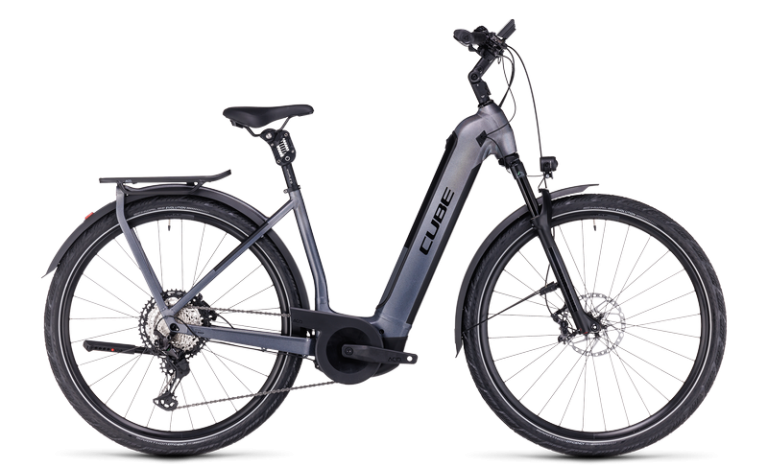 Cube Kathmandu Hybrid SLT 750 2024 gris argent, vélo de trekking électrique à cadre Easy Entry
