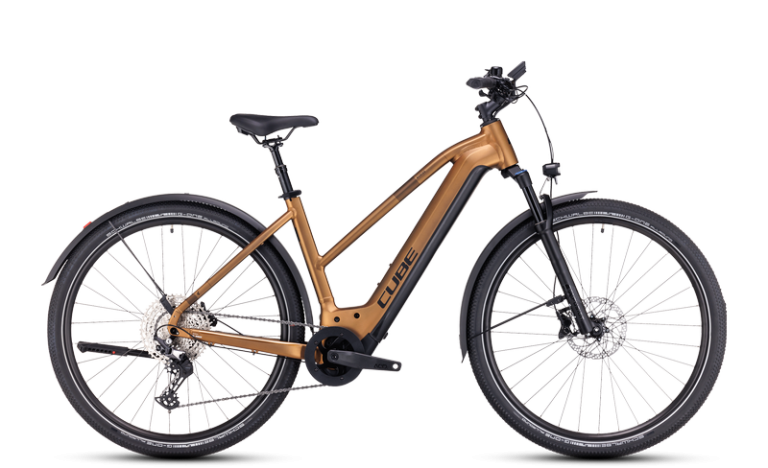 Cube Nuride Hybrid EXC 750 Allroad 2024, VTC électrique équipé à fourche à air, vue de profil