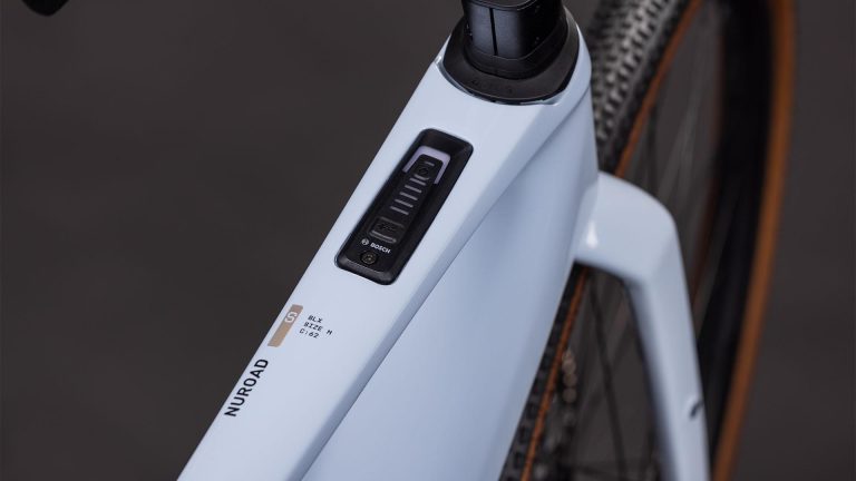 Cube Nuroad Hybrid C:62 SLX 400X 2026, gravel électrique carbone à cintre route, vue de profil