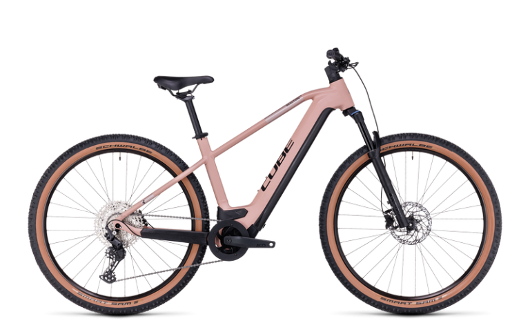 Cube Reaction Hybrid Pro 625 2024, VTT électrique semi-rigide 625 Wh, vue de profil