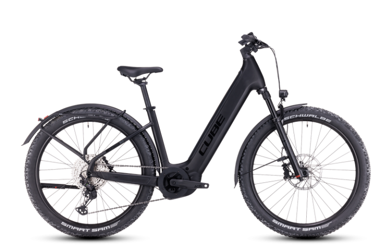 Cube Reaction Hybrid SLX 750 Allroad 2024 black´n´reflex, VTT électrique équipé à cadre Easy Entry, vue de profil
