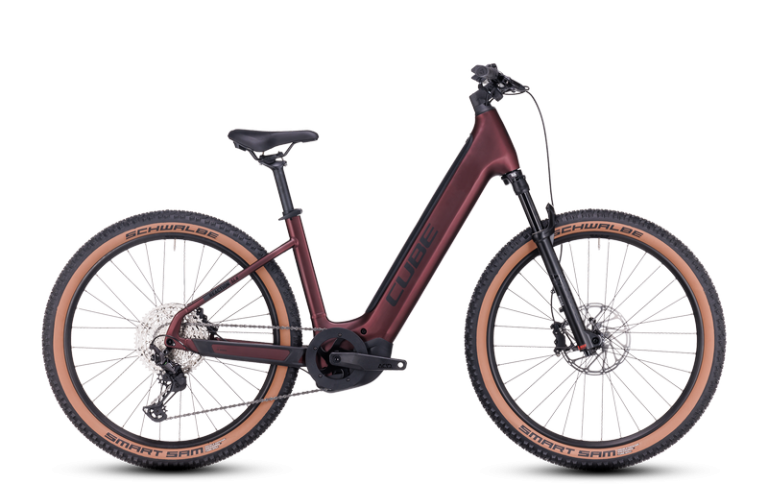 Cube Reaction Hybrid SLX 750 2024 rubyred´n´black, VTT électrique semi-rigide à cadre Easy Entry, vue de profil