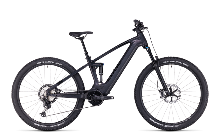 Cube Stereo Hybrid 120 SLT 750 2024, VTT électrique tout-suspendu coloris prizmblack´n´black, vue de profil