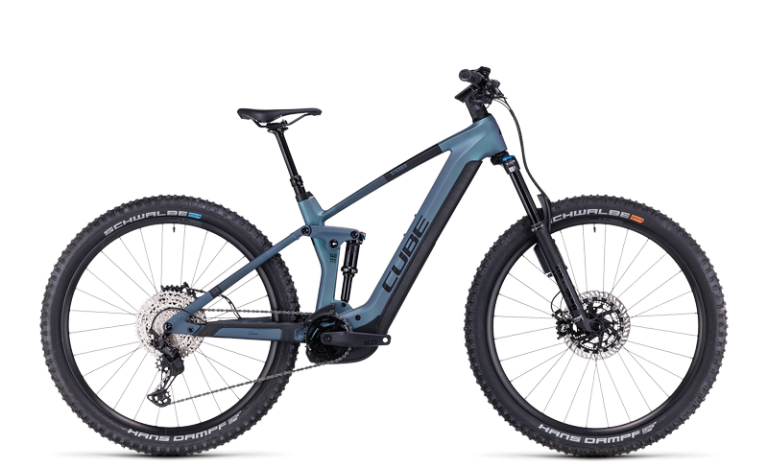 Cube Stereo Hybrid 140 HPC ABS 750 2024, VTT électrique carbone coloris smaragdgrey´n´blue, vue de profil