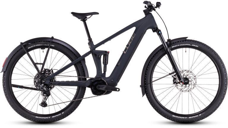 Cube Stereo Hybrid ONE22 Pro 600 Allroad 2025, VTT électrique tout-suspendu, vue de profil