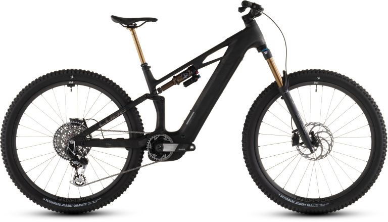 Cube Stereo Hybrid ONE44 HPC SLT 800 2026, VTT électrique tout-suspendu à cadre carbone, vue de profil