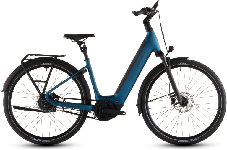 Cube Supreme Hybrid Deluxe Pro 600 2026, vélo urbain électrique à courroie Gates et cadre Easy Entry, vue de profil