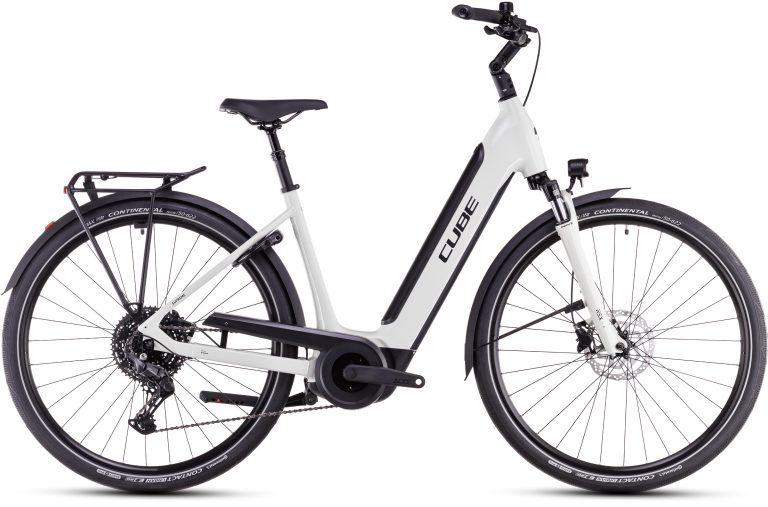 Cube Supreme Hybrid ONE 500 en coloris desertstone´n´black, vélo de ville électrique à cadre Easy Entry, vue de profil