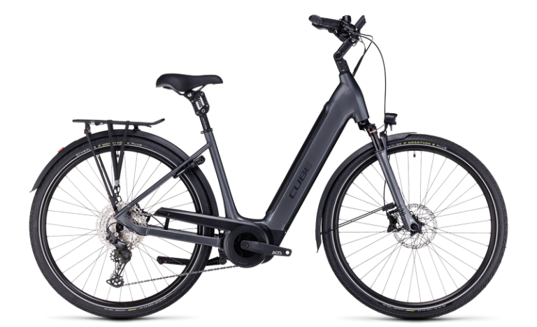 Cube Supreme Sport Hybrid EXC 625 en coloris graphite´n´black, vélo de trekking à assistance électrique Bosch