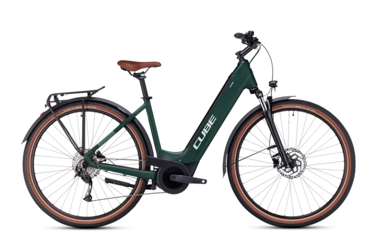 Cube Touring Hybrid ONE 500 2024, vélo de trekking électrique avec porte-bagages, vue de profil