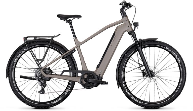 Kalkhoff Entice 3 Advance 600 Wh 2026, VTC électrique tout-chemin à pneus à crampons, vue de profil