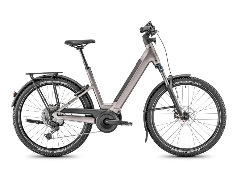 Moustache Xroad 6 Open titanium, VTC électrique à cadre ouvert et écran Bosch Kiox 500, vue de profil