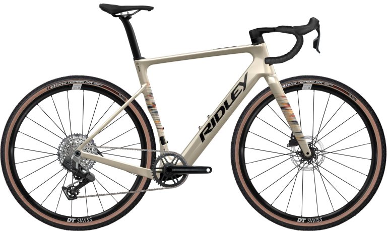 Ridley E-Astr en SRAM Apex XPLR AXS, gravel électrique carbone à moteur TQ, vue de profil