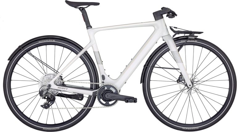 Scott Silence eRIDE 2024, vélo de ville électrique carbone blanc à cintre plat, vue de profil