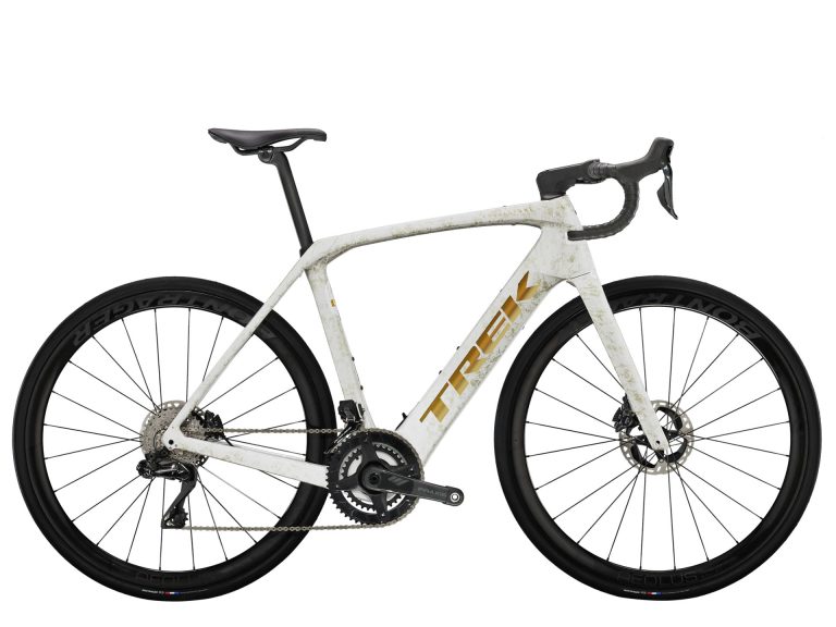 Trek Domane+ SLR 9 2025, vélo de route électrique carbone à groupe Dura-Ace, vue de profil