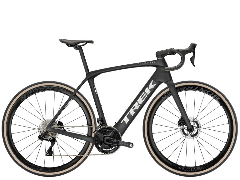 Trek Domane+ SLR 9 2026, vélo de route électrique carbone d’endurance, vue de profil