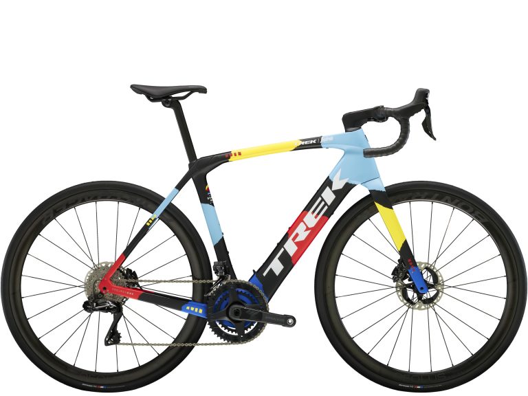 Trek Domane+ SLR 9 EU 2025, vélo de route électrique carbone à moteur TQ, vue de profil