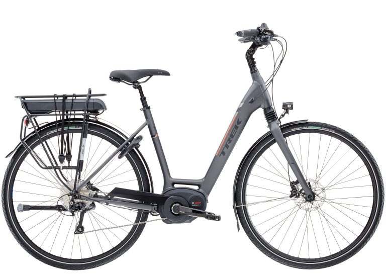 Trek TM600+ Lowstep BLX 2017, vélo de trekking électrique à cadre à enjambement bas, vue de profil