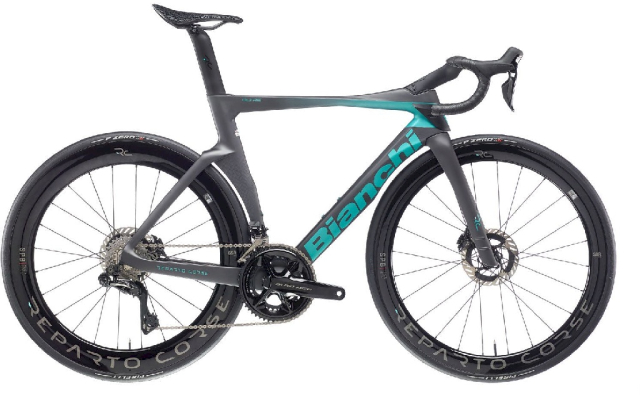 Bianchi Oltre RC Dura-Ace Di2, vélo de route aéro carbone à roues hautes, vue de profil