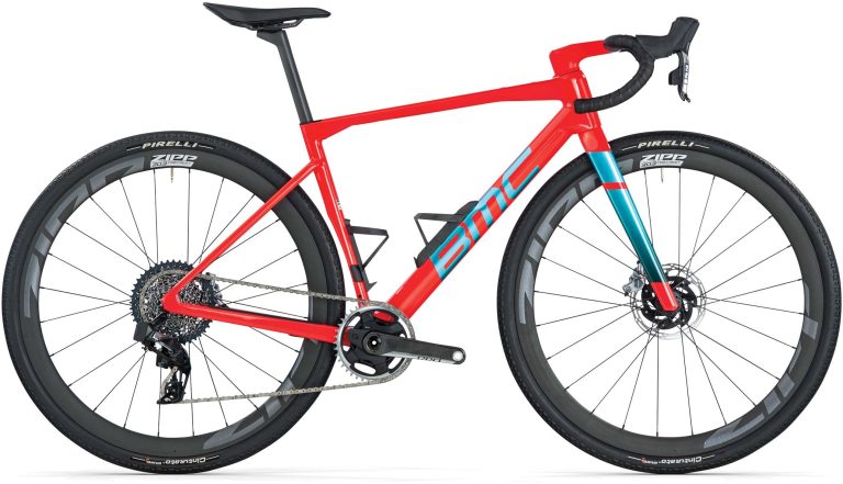 BMC Kaius 01 LTD 2025, gravel de course à cadre carbone et cockpit monobloc, vue de profil