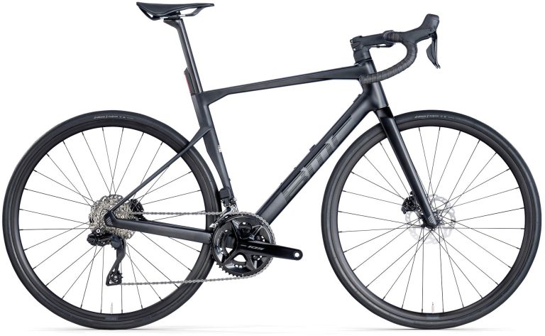 BMC Roadmachine TWO 2026, vélo de route endurance carbone, vue de profil