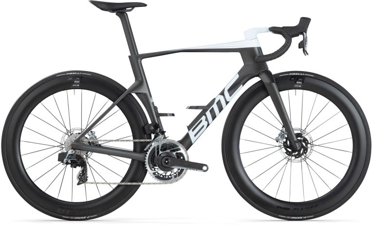 BMC Teammachine R 01 LTD 2025, vélo de course aéro en carbone, vue de profil
