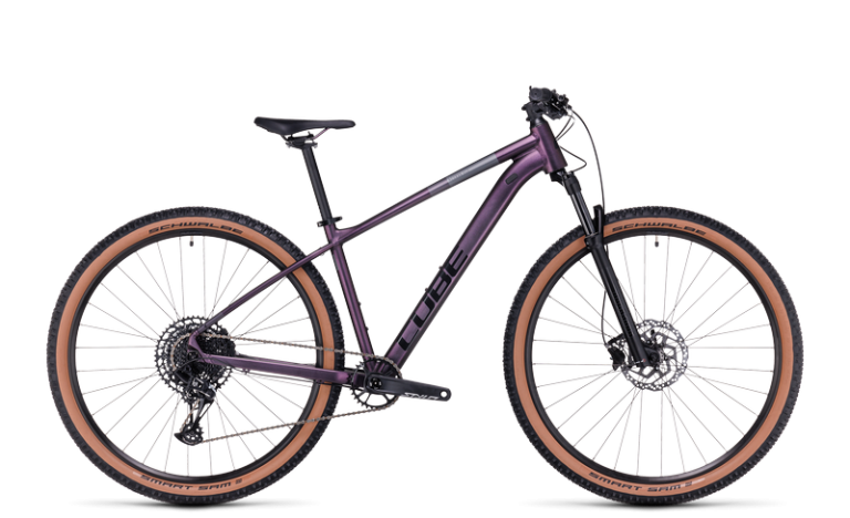 Cube Access WS SLX 2024, VTT semi-rigide de cross-country à cadre aluminium, vue de profil