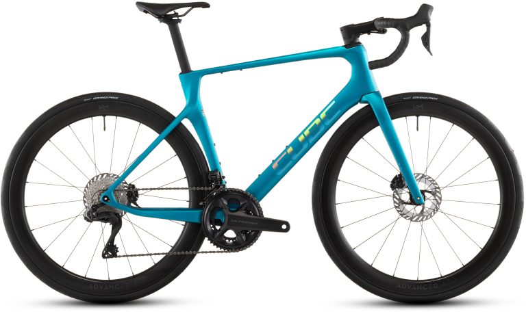 Cube Agree C:62 Pro 2026, vélo de route carbone en Shimano Ultegra Di2, vue de profil