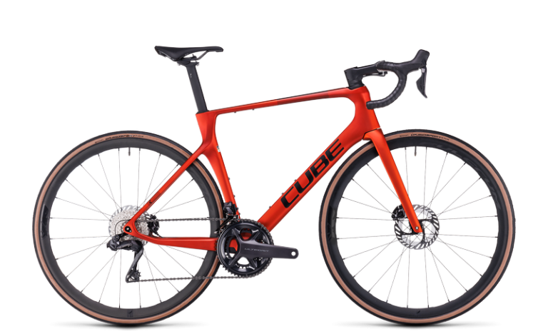 Cube Agree C:62 Race 2024, vélo de route à cadre carbone et groupe Ultegra Di2, vue de profil