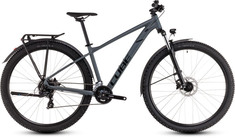 Cube Aim ONE Allroad 2025, VTT semi-rigide en aluminium à freins à disque, vue de profil