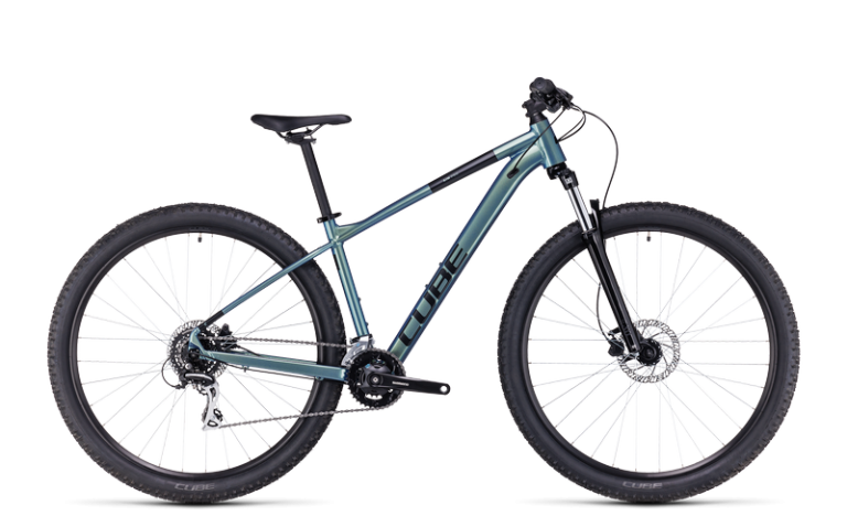 Cube Aim Pro 2024, VTT semi-rigide à cadre aluminium et freins à disque, vue de profil