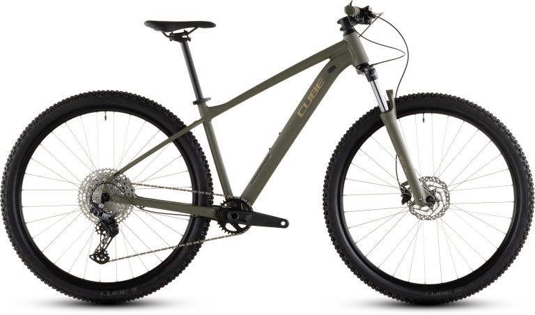 Cube Aim SLX 2026, VTT semi-rigide en aluminium à fourche suspendue, vue de profil