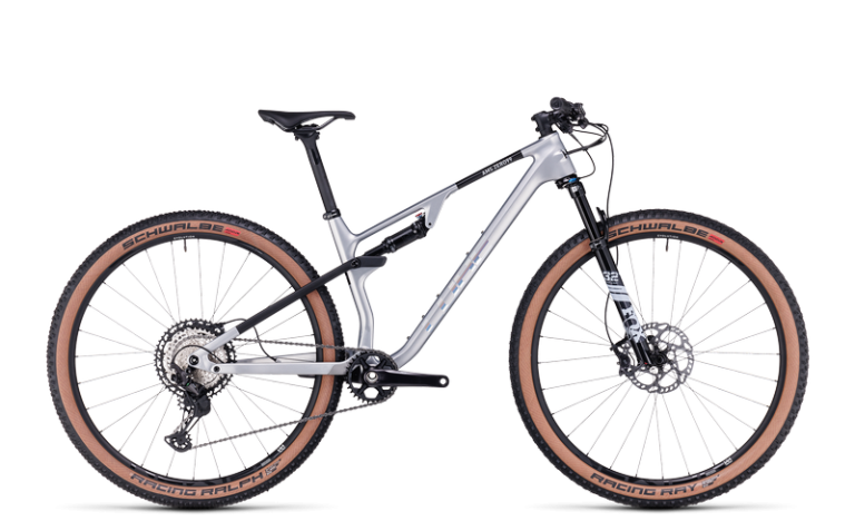 Cube AMS ZERO99 C:68X Race 29 2024, VTT tout-suspendu carbone de compétition cross-country, vue de profil