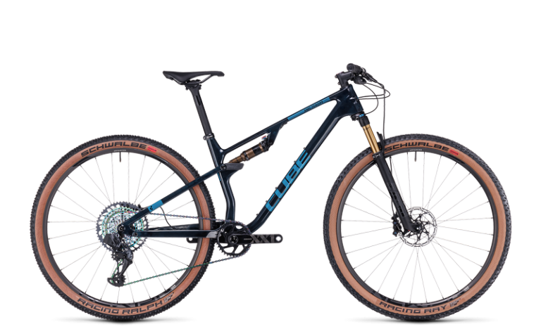 Cube AMS ZERO99 C:68X SLT 29 2024, VTT tout-suspendu carbone de compétition à transmission Sram AXS, vue de profil