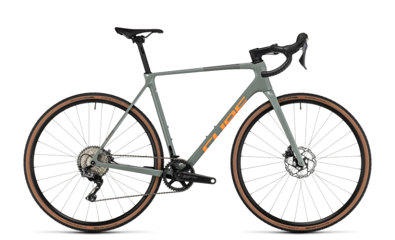 Cube Cross Race C:62 Pro 2024, vélo de cyclo-cross carbone en mono-plateau, coloris swampgrey´n´orange, vue de profil