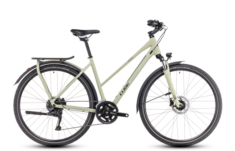 Cube Kathmandu ONE 2024 à cadre Trapeze, vélo de trekking avec porte-bagages intégré, coloris green´n´black, vue de profil