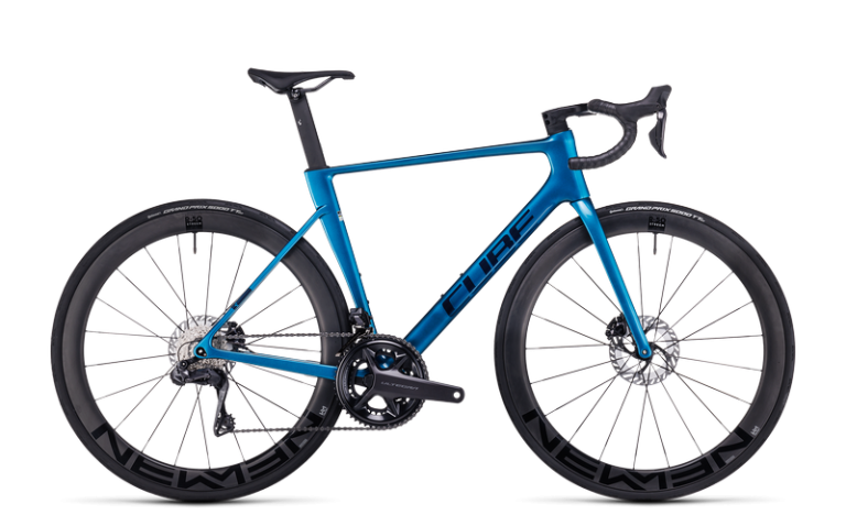 Cube Litening AIR C:68X SLX 2024, vélo de route aéro à cadre carbone, coloris electricblue´n´blue, vue de profil