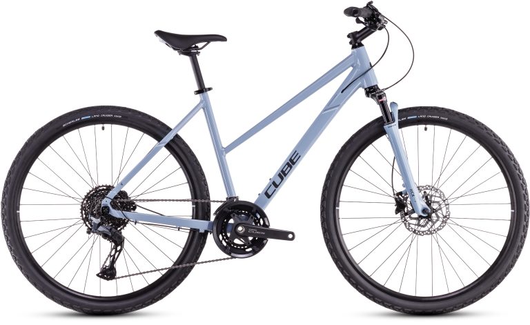 Cube Nature EXC 2025, vélo de trekking à cadre Trapeze et fourche suspendue, vue de profil