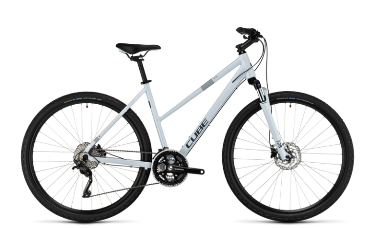 Cube Nature Pro 2024 blanc frostwhite, vélo de trekking à cadre trapèze et fourche suspendue, vue de profil