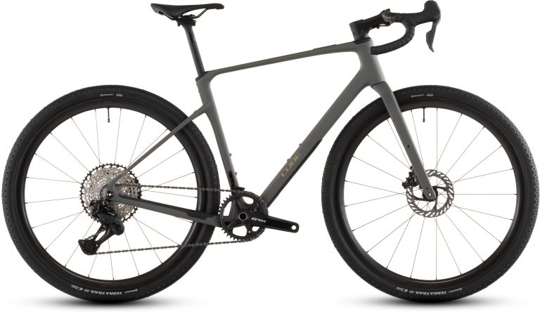 Cube Nuroad C:62 EX 2026, gravel à cadre carbone et transmission GRX Di2, vue de profil