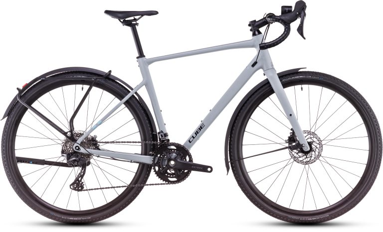 Cube Nuroad Race FE 2025, gravel aluminium à fourche carbone et moyeu dynamo, vue de profil