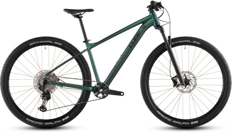 Cube Reaction Pro 2026, VTT de cross-country semi-rigide à fourche RockShox, vue de profil