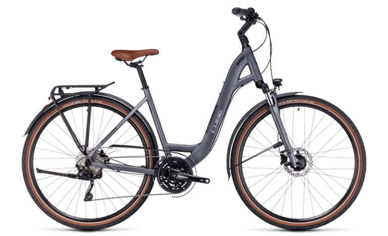Cube Touring EXC 2024 gris, vélo de trekking à cadre Easy Entry, vue de profil