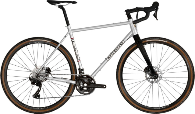 Motobecane 1923-73 Team Champion Gent argent brillant, gravel acier 2x10, vue de profil