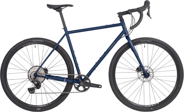 Motobecane 1976-26 TR3 1x12 2026, vélo de gravel en acier bleu mat, vue de profil